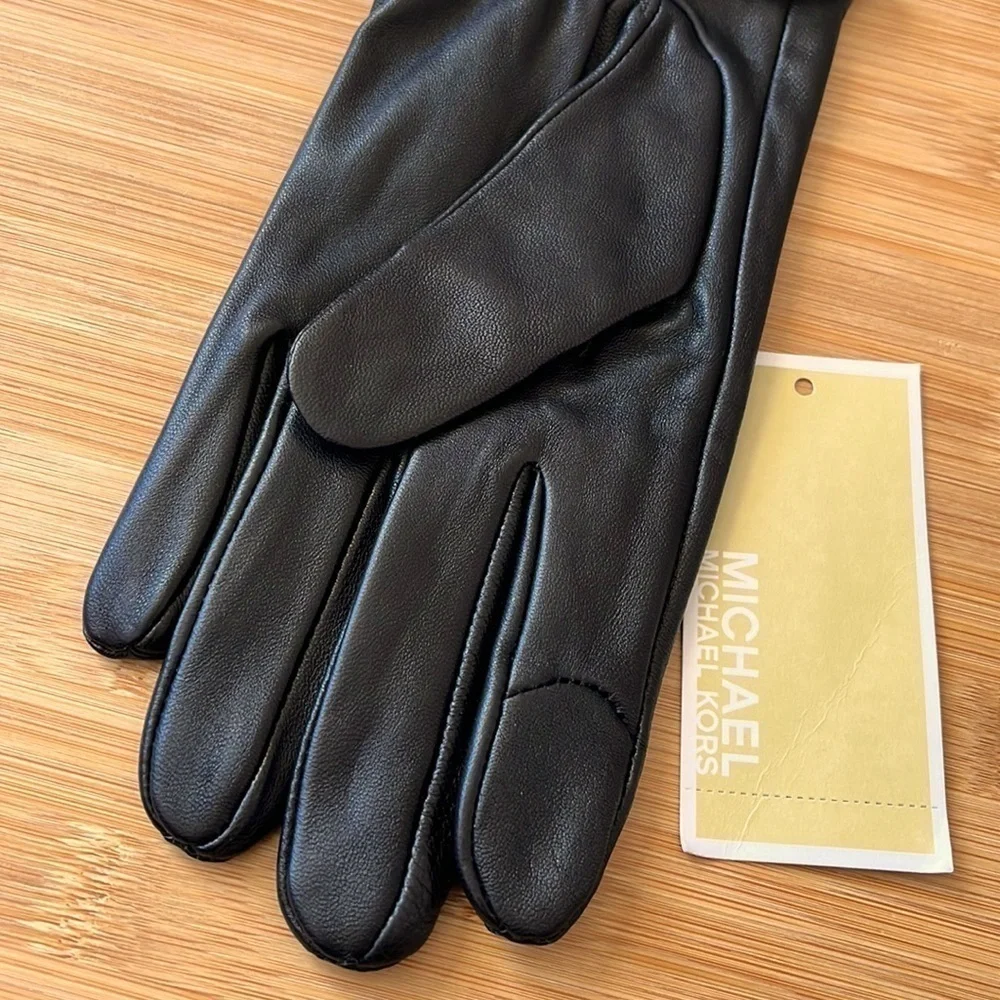 Brand New Michael Kors Black Genuine Leather Touchscreen Gloves Gold Tone Button
